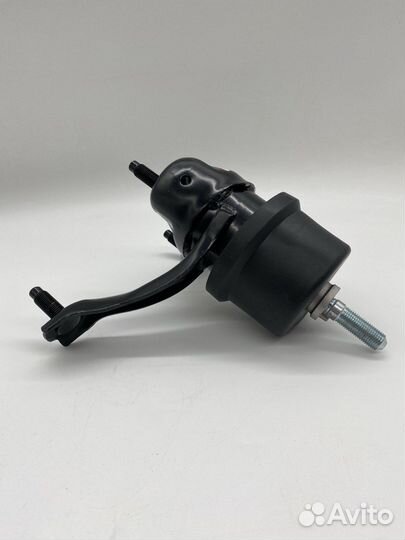 Подушка двигателя Toyota 1237220080