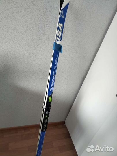 Беговые лыжи и ботинки 37р