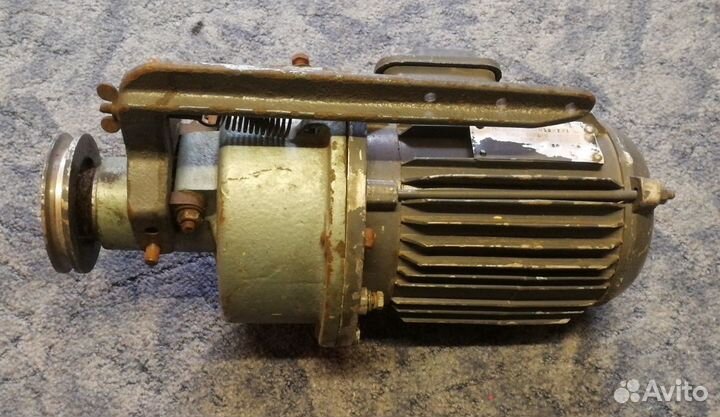 Электродвигатель для швейной машины