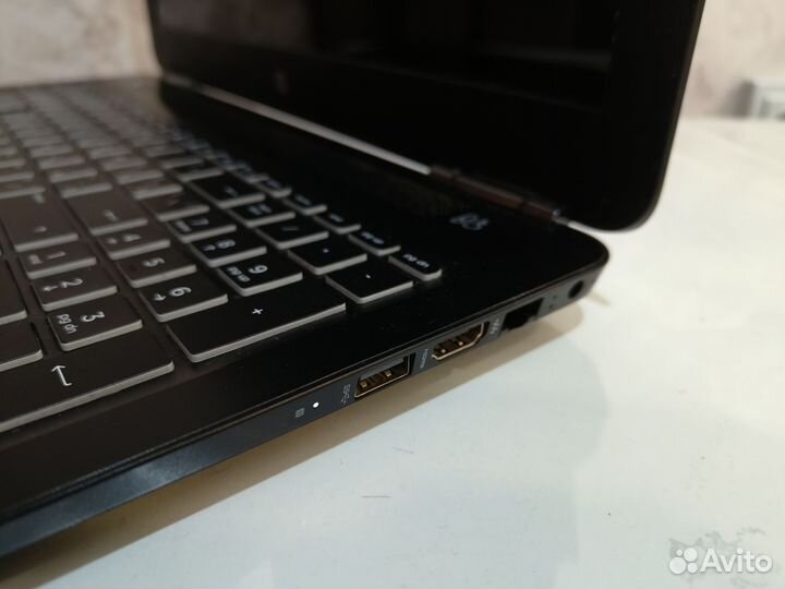 HP Pavilion - 15-bc304ur