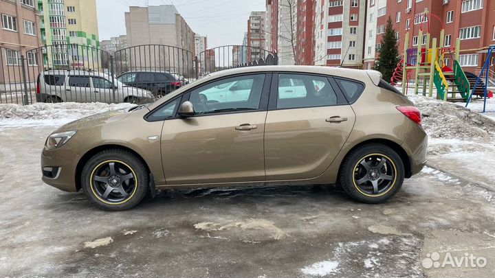 Opel Astra 1.6 AT, 2013, 144 100 км