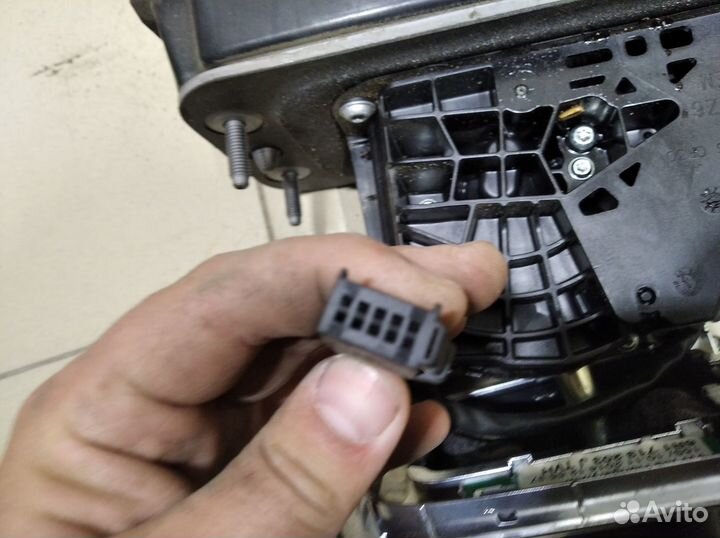 Б/У Б/У Кулиса кпп АКПП элемент 6R1713025AP VAG