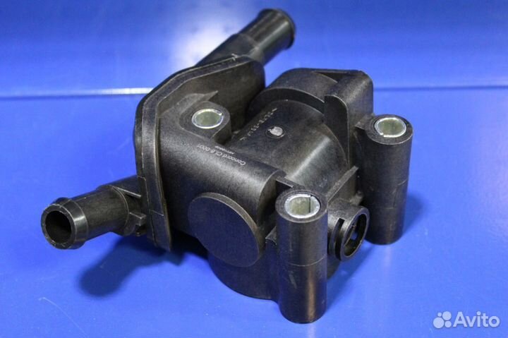 Корпус термостата Ford Focus 1