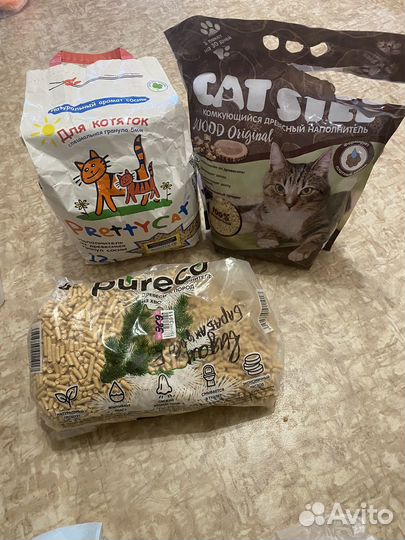 Древесный наполнитель для кошачьего лотка за