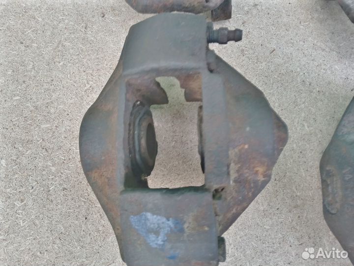 Суппорт тормозной под перебор для Mercedes W123