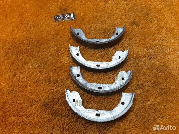 Колодки ручника Bmw X5 E70 N52B30A 2007