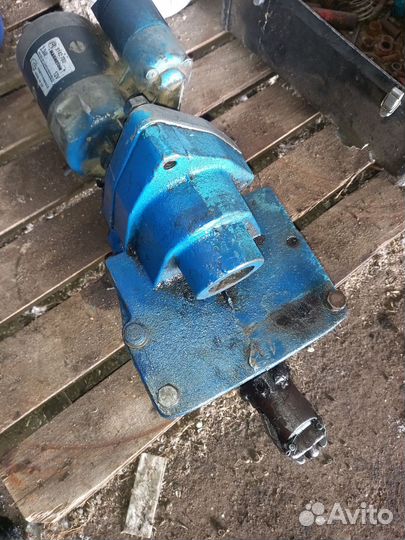 Стартер с приводом,с редуктором на мтз,юмз