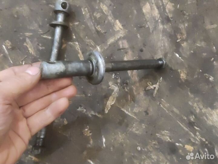 Ось колеса Восход 1/2 Ковровец