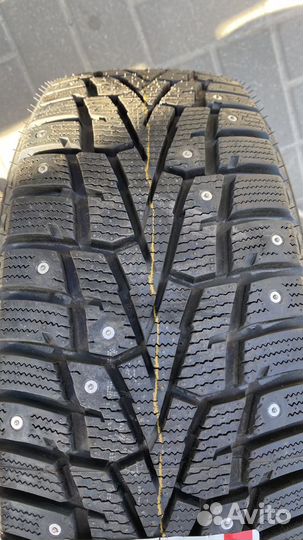 Roadstone Winguard WinSpike 205/55 R16 94T