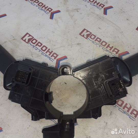 Подрулевой переключатель света,стеклоочистителя в