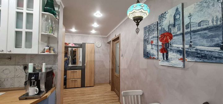 2-к. квартира, 54 м², 3/5 эт.