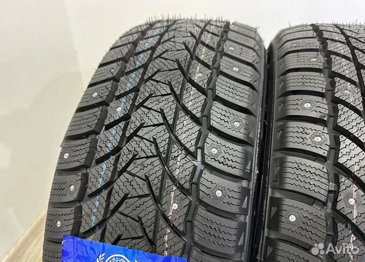 Tri Ace Snow White II 215/55 R17 44H