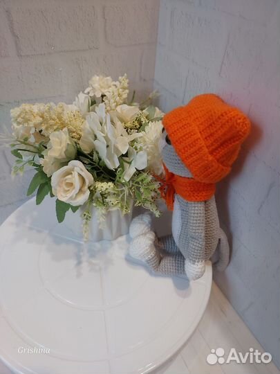 Вязаная игрушка Котик