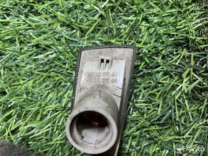 Повторитель поворота в крыло Opel Astra J