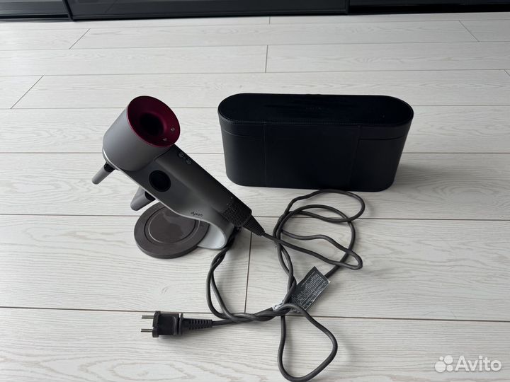 Dyson фен