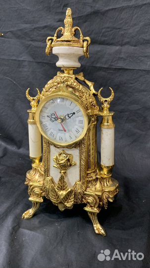 Часы бронзовые