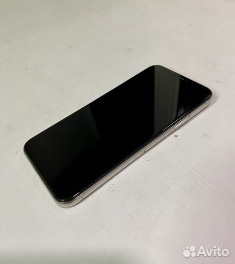 iPhone Xs, 256 ГБ