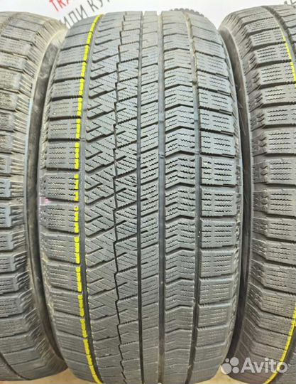 Bridgestone Blizzak VRX2 235/50 R18 97H