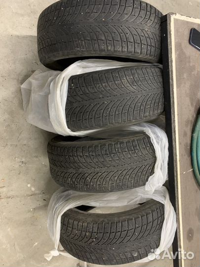 Michelin Latitude Alpin 235/55 R19