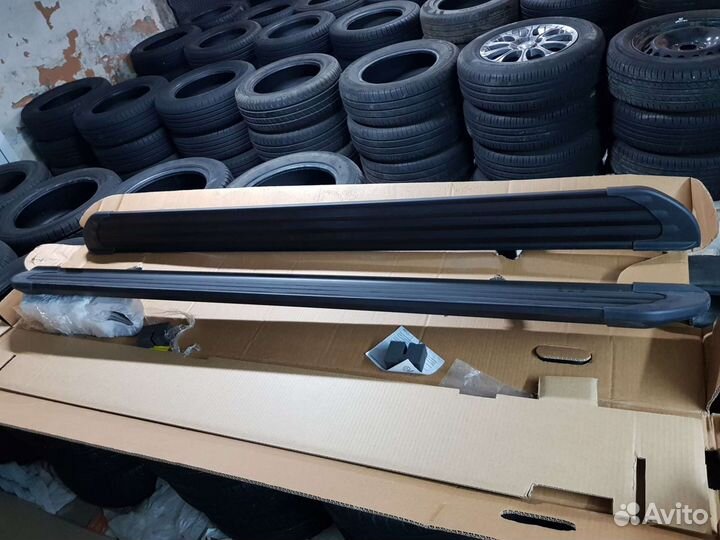 Toyota RAV4 50 2018+ оригинальные пороги