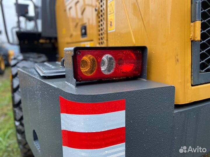 Фронтальный погрузчик Lonking LG833, 2023