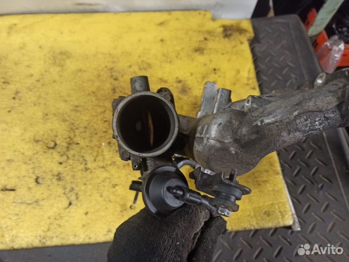 Коллектор впускной Kia Sorento 1