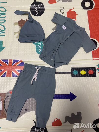 Комплект для малыша (боди, штанишки, шапочка)