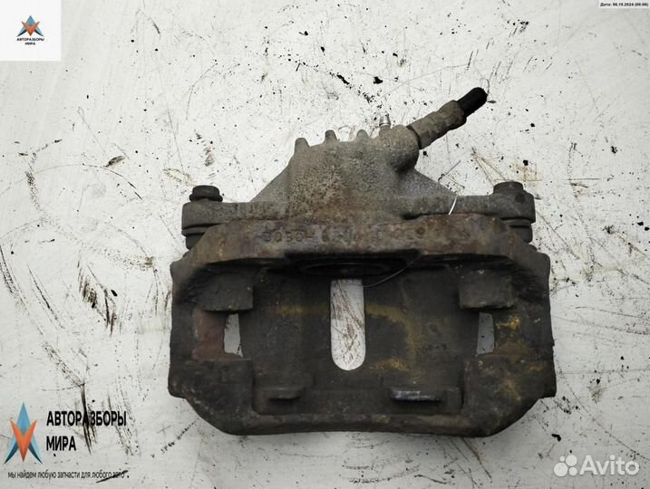 Суппорт передний правый Peugeot 206 рест. 2006