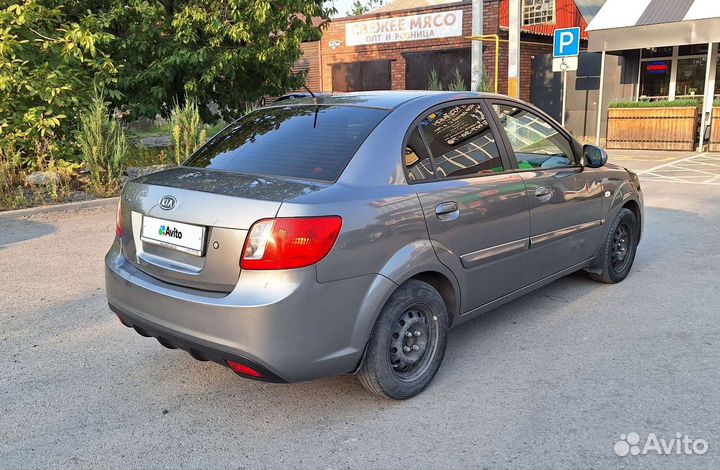 Kia Rio 1.4 AT, 2010, 245 000 км