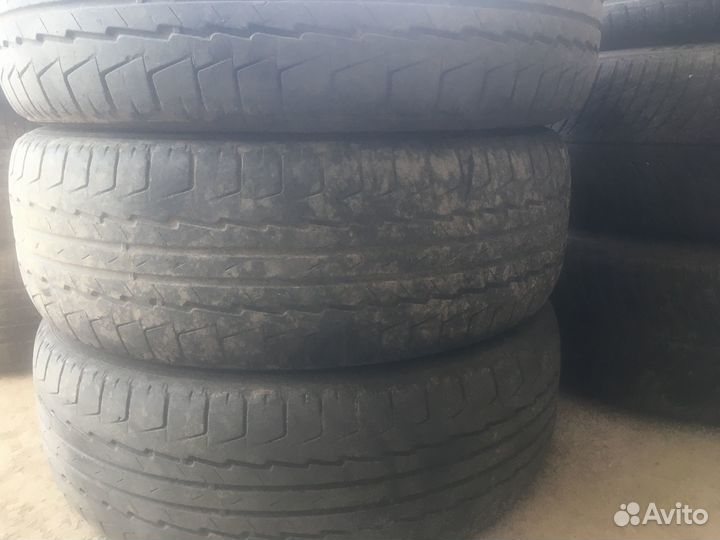 Kumho Road Venture ST KL11 235/65 R17
