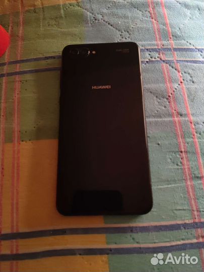 Продам смартфон huawei Nova 2s