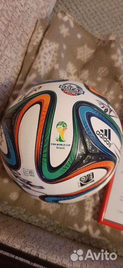 Футбольный мяч с чм в Бразилии 2014