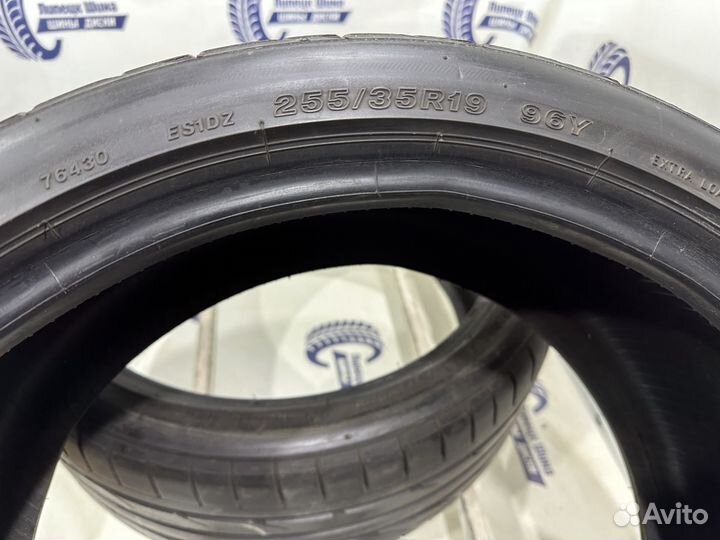 Bridgestone Potenza S001 255/35 R19