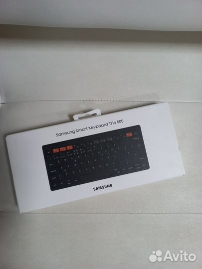 Клавиатура Samsung SMART Keyboard Trio 500