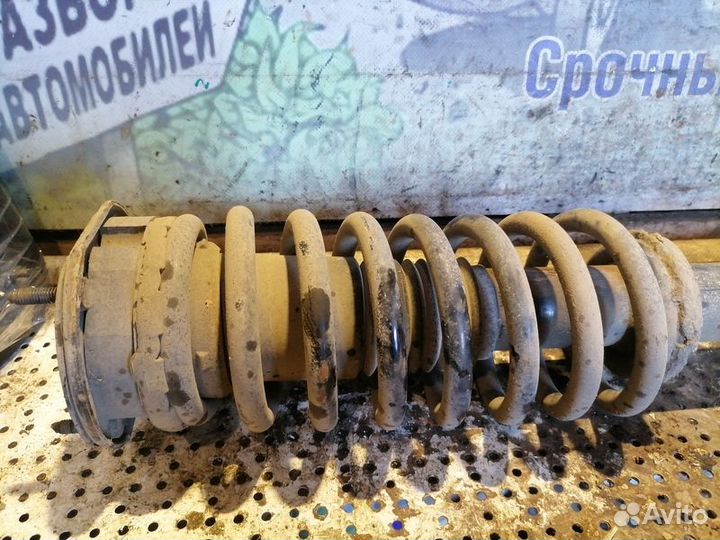 Стойка передняя левая Mercedes-Benz ML350 (W164)