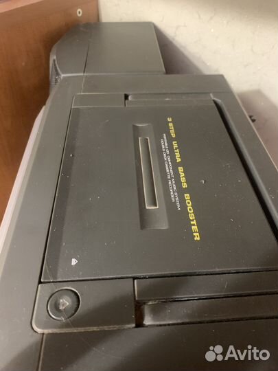 Музыкальный центр LG (магнитофон)