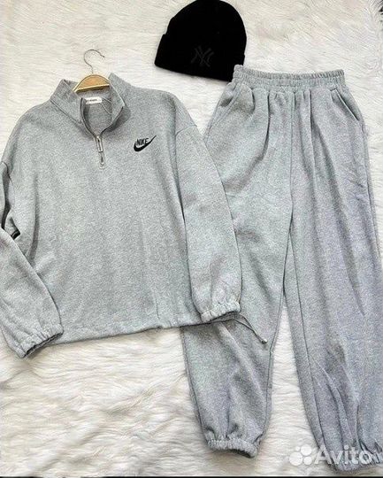 Спортивный костюм nike