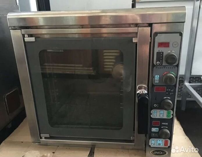 Печь пароконвектомат с расстойкой и шпилькой