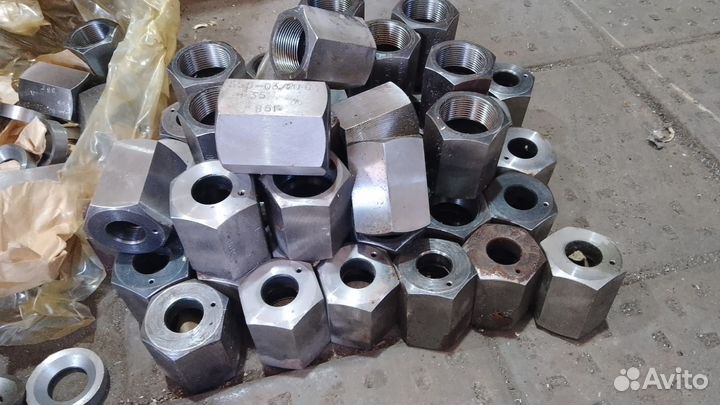 556-03.420-03 Соединение штуцерное накидное