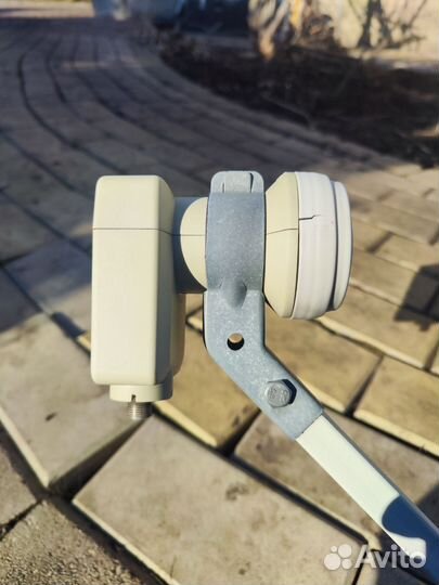 3 кронштейна, антенна, конвертер триколор