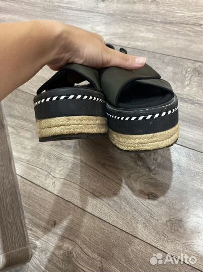 Босоножки zara