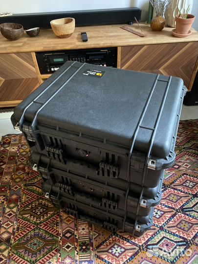 Ударопрочный кейс с ложементом Pelican Peli 1550