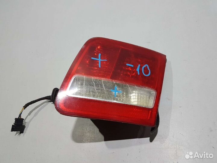 Фонарь задний внутренний правый ауди а8 audi s8