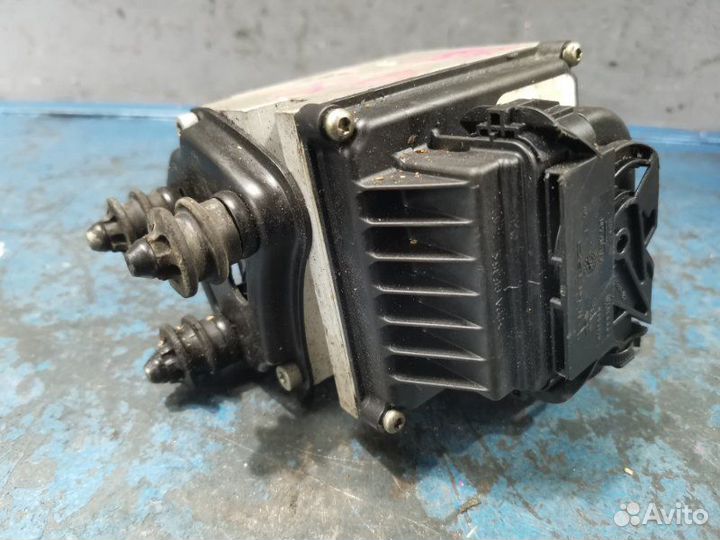 Блок ABS Volkswagen Passat B6