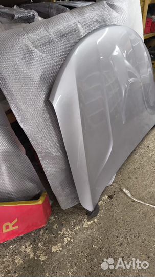 Капот Geely atlas 2019 серебристый