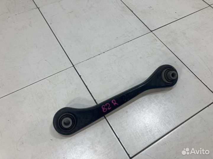 Рычаг задний верхний правый Volkswagen Passat B7 (2010—2015)