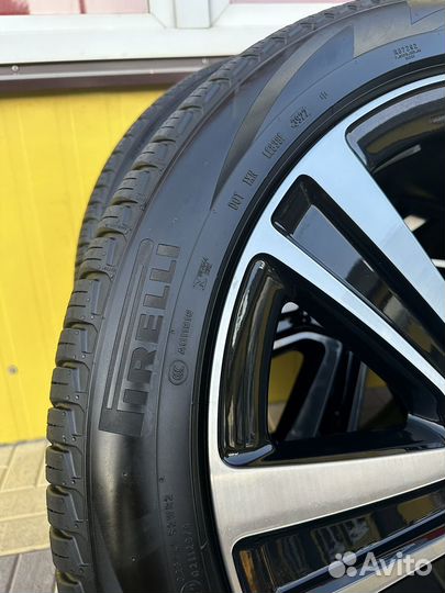 Комплект колеса R22 оригинал Land Rover Rang V new