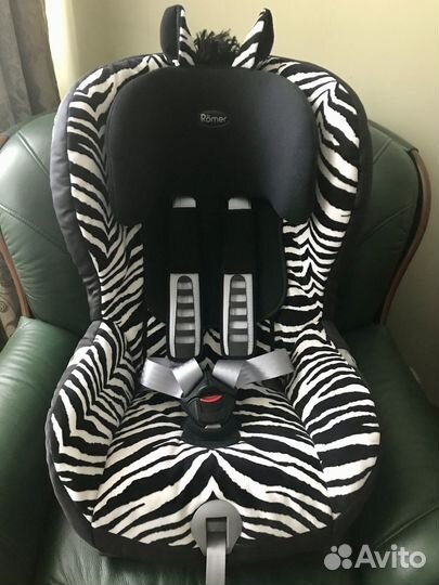 Автокресло romer 9-18 зебра