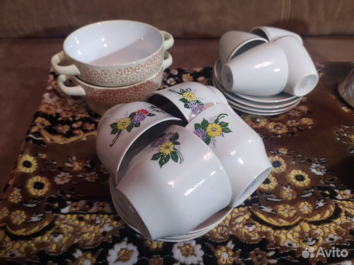 Чашки, чайник, кофеварка СССР, бульоницы