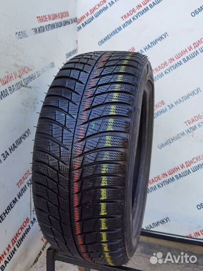 Bridgestone Blizzak LM-001 215/50 R17 95V